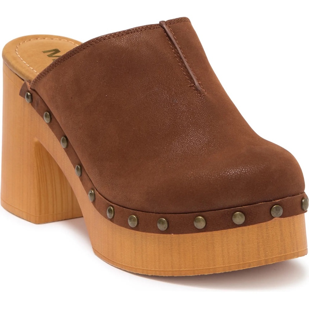 Brown Heeled Clogs MIA